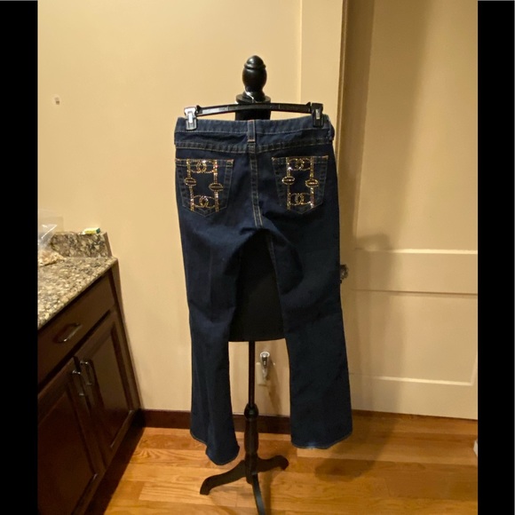 Bebe Kayla Dark Wash Chain Link Jeans. - Picture 2 of 14